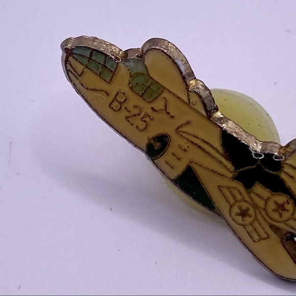 United States North American Aviation B-25 Mitchell Bomber Army Pin - Picture 3 of 7